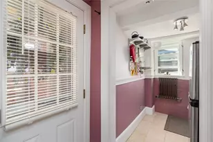 23 S Angell St, Providence, RI 02906 - Photo 7