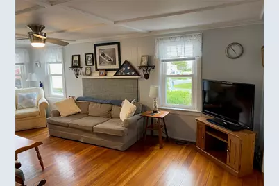 20 St. James Road, Narragansett, RI 02896 - Photo 9