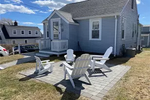20 St James Rd, Narragansett, RI 02896 - Photo 5