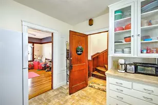 64 Harvard St, Pawtucket, RI 02860 - Photo 5