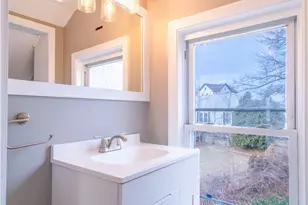 216 Maplewood Ave, Cranston, RI 02920 - Photo 17