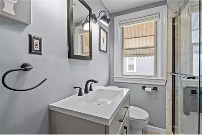 28 Corrente Avenue, Pawtucket, RI 02861 - Photo 3