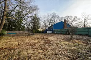 32 Stillwater Dr, Warwick, RI 02889 - Photo 17