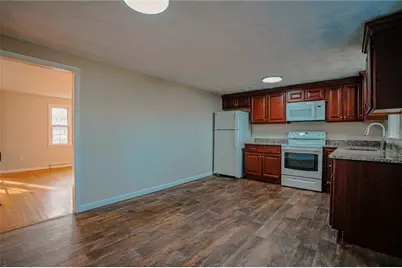 32 Stillwater Drive, Warwick, RI 02889 - Photo 5