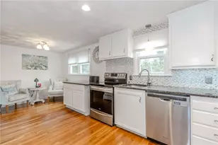 45 Bayberry Ln, East Greenwich, RI 02818 - Photo 11