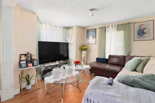 51 Clifford St, Pawtucket, RI 02860 - Photo 5