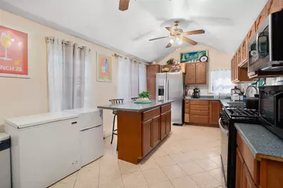 51 Clifford Street, Providence, RI 02860 - Photo 15