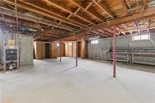 44 Valente Dr, Cranston, RI 02920 - Photo 19