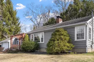 4 Karen Ann Dr, Smithfield, RI 02917 - Photo 3