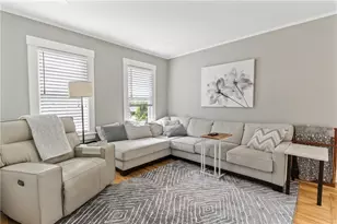 23 Pell St, Newport, RI 02840 - Photo 5