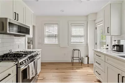 23 Pell Street, Newport, RI 02840 - Photo 11