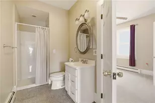 24 Spring St, Newport, RI 02840 - Photo 17