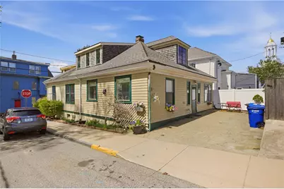 24 Spring Street, Newport, RI 02840 - Photo 27