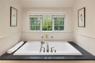 56 Summerfield Ln, Middletown, RI 02842 - Photo 33