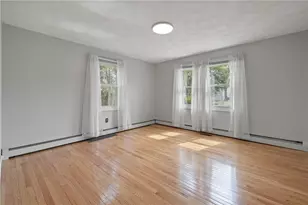 65 Traymore St, Cranston, RI 02920 - Photo 9