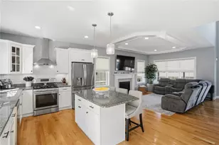 77 Theresa Marie Ave, Woonsocket, RI 02895 - Photo 7