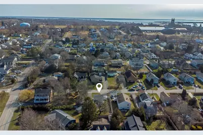 100 Renfrew Avenue, Middletown, RI 02842 - Photo 29