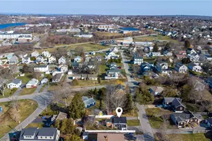 100 Renfrew Ave, Middletown, RI 02842 - Photo 31