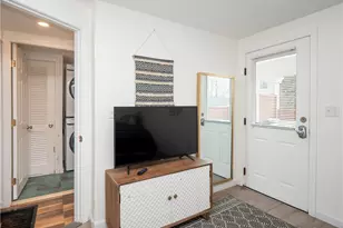 100 Renfrew Ave, Middletown, RI 02842 - Photo 15