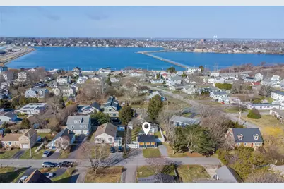 100 Renfrew Avenue, Middletown, RI 02842 - Photo 27