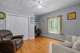 375 Franklin Rd, Coventry, RI 02816 - Photo 7