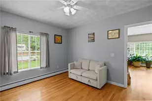 375 Franklin Rd, Coventry, RI 02816 - Photo 9