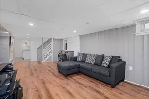 9 Heath St, Johnston, RI 02919 - Photo 23