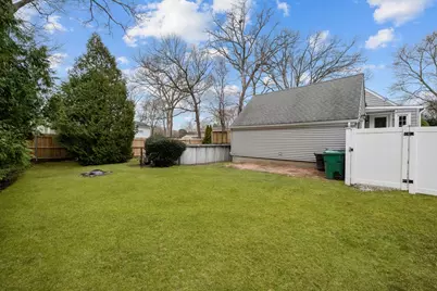 111 Verndale Street, Warwick, RI 02889 - Photo 31