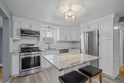 111 Verndale Street, Warwick, RI 02889 - Photo 9