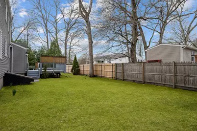 111 Verndale Street, Warwick, RI 02889 - Photo 33