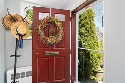 9 Red Cross Terrace, Newport, RI 02840 - Photo 3