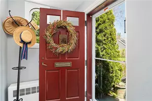 9 Red Cross Terrace, Newport, RI 02840 - Photo 3