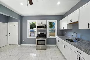 32 Carver St, Pawtucket, RI 02860 - Photo 17