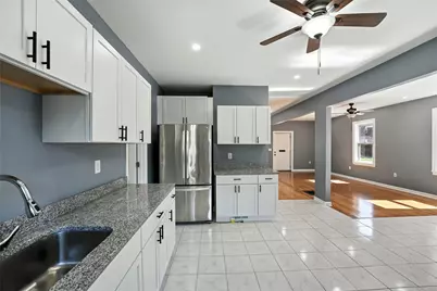 32 Carver Street, Pawtucket, RI 02860 - Photo 15