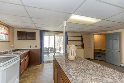 185 Parkside Avenue, Pawtucket, RI 02861 - Photo 25