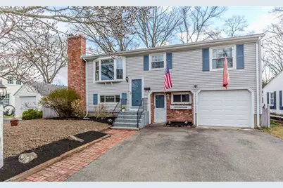 185 Parkside Avenue, Pawtucket, RI 02861 - Photo 1