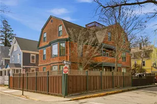17 Lincoln St, Newport, RI 02840 - Photo 3
