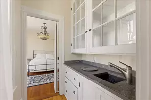 17 Lincoln St, Newport, RI 02840 - Photo 29