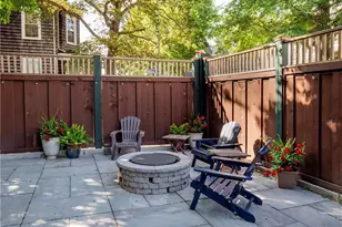 17 Lincoln St, Newport, RI 02840 - Photo 17