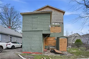 102 Superior St, Providence, RI 02907 - Photo 5