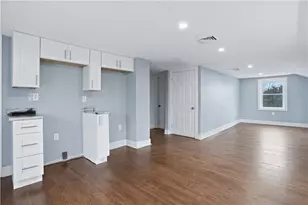 188 Greene Ln, Middletown, RI 02842 - Photo 17