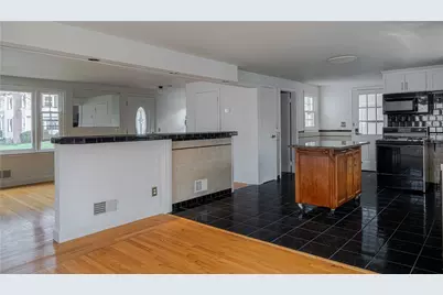 120 Mason Avenue, Cranston, RI 02910 - Photo 11