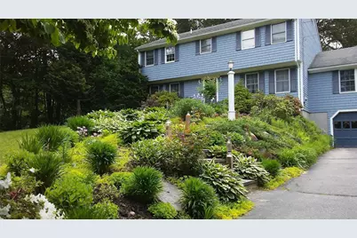 257 Beacon Drive, North Kingstown, RI 02852 - Photo 3