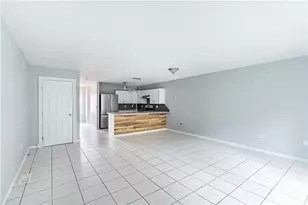 4 Smithfield Rd, North Providence, RI 02904 - Photo 11