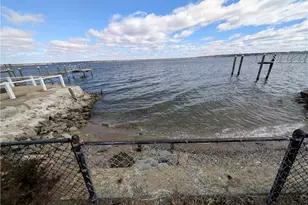 111 Charlotte Dr, Warwick, RI 02818 - Photo 11