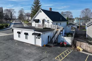 185 Spring St, Woonsocket, RI 02895 - Photo 3