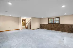 285 Randall Ave, Warwick, RI 02889 - Photo 27