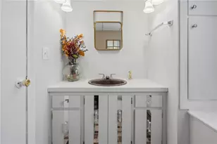 48 Roger Williams Dr, Johnston, RI 02919 - Photo 47