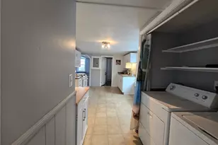 968 Elm St, Woonsocket, RI 02895 - Photo 5