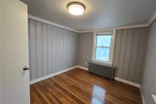 968 Elm St, Woonsocket, RI 02895 - Photo 13